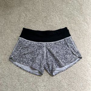 Lululemon Shorts Size 2, Black & White Floral